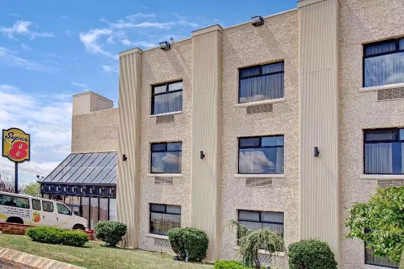 汽车旅馆 Super 8 By Wyndham Jamaica North Conduit