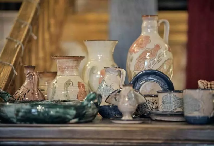 Nobelos Seaside Lodge