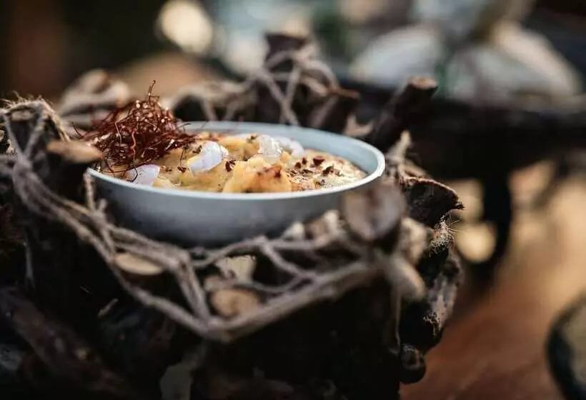 Nobelos Seaside Lodge