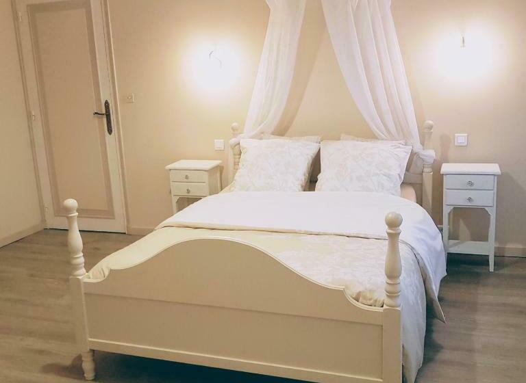 민박 Domaine De La Chesnaie