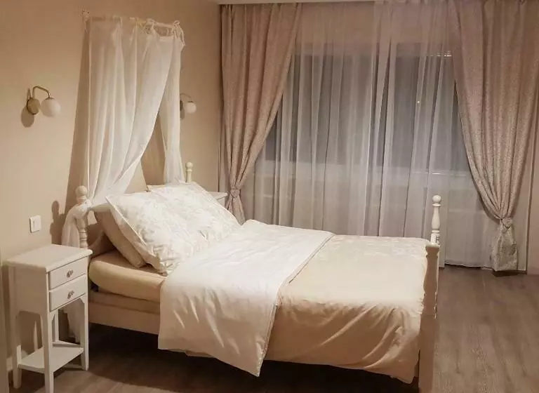 Aamiaismajoitus (B&B) Domaine De La Chesnaie