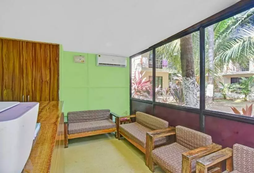 Hotelli Capital O 85392 La Perla Resorts