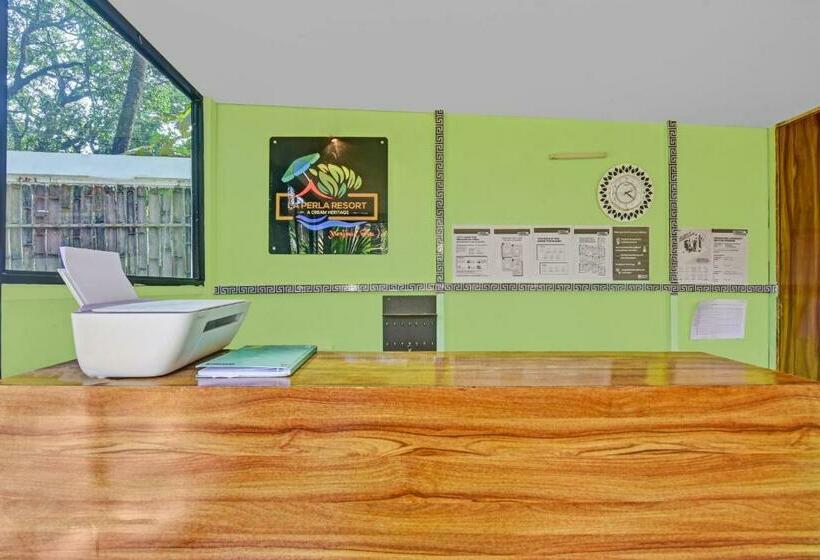 호텔 Capital O 85392 La Perla Resorts