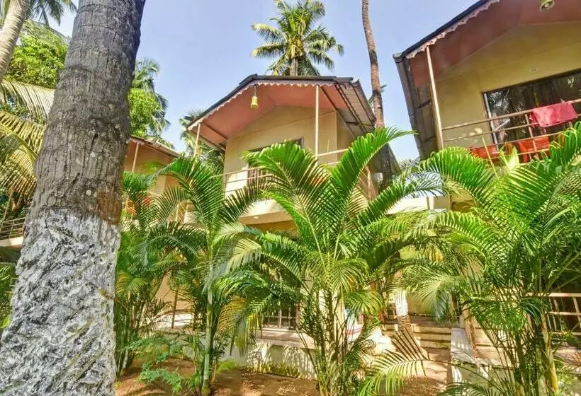 Hotelli Capital O 85392 La Perla Resorts