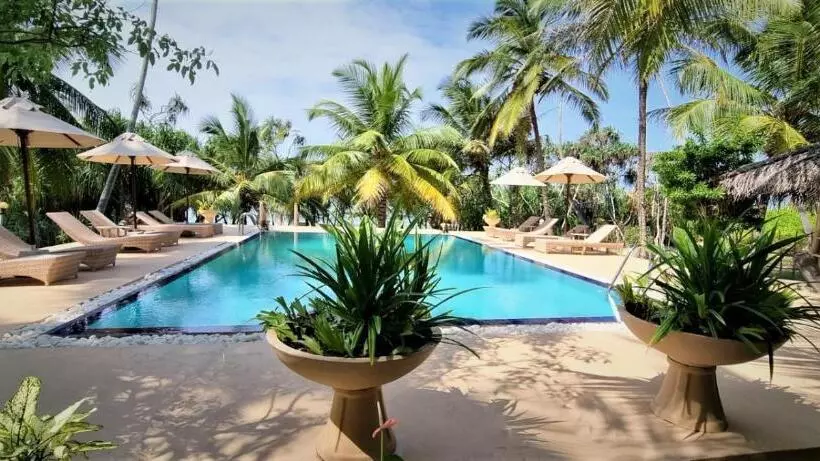 Hotelli Golden Beach Paradise