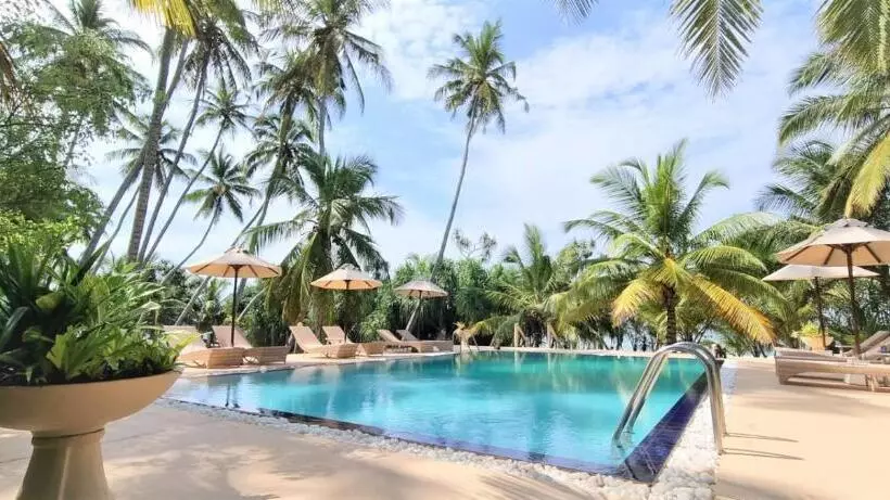 Hotelli Golden Beach Paradise