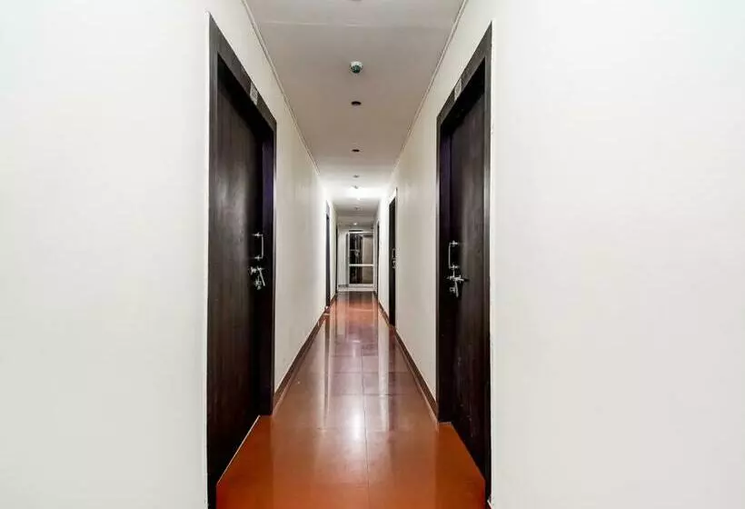 Hotel O Oxy The Delight