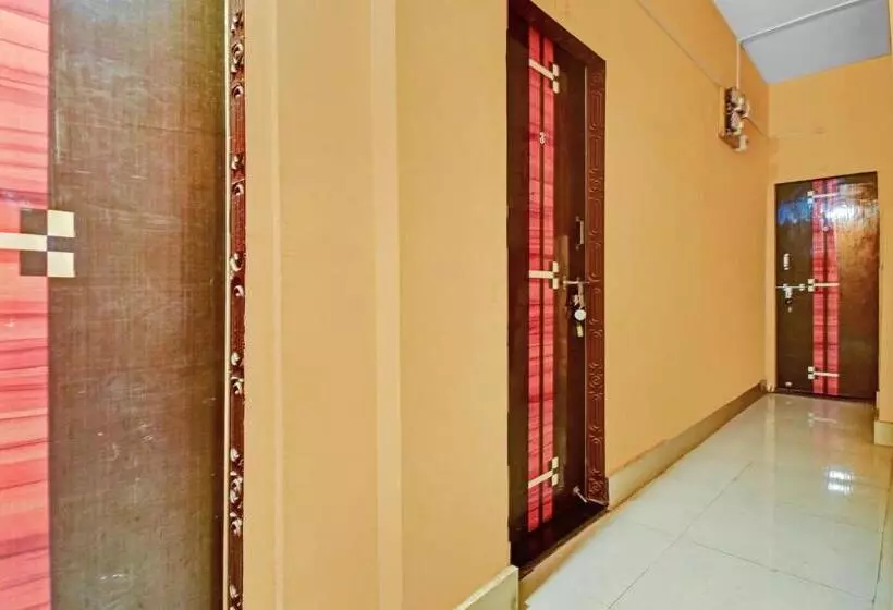 Hotelli Oyo Flagship 85024 Golden Key