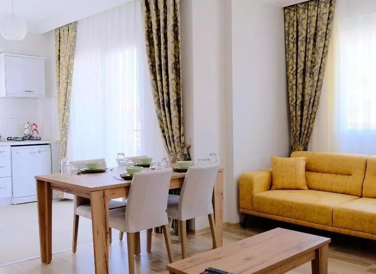 Ozgur City Residence