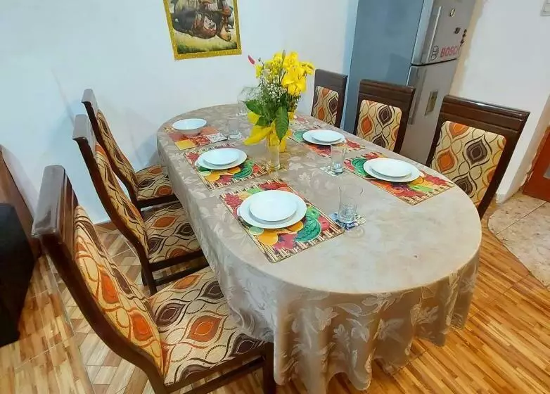 پانسیون Sofia Shouse Hostal