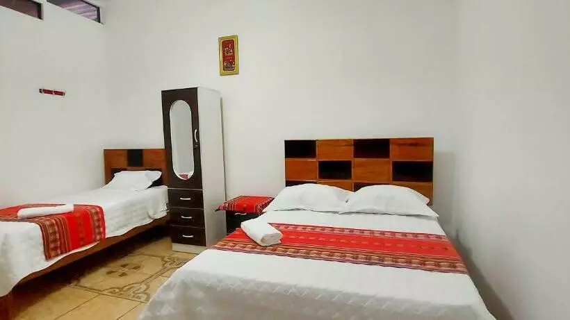 پانسیون Sofia Shouse Hostal