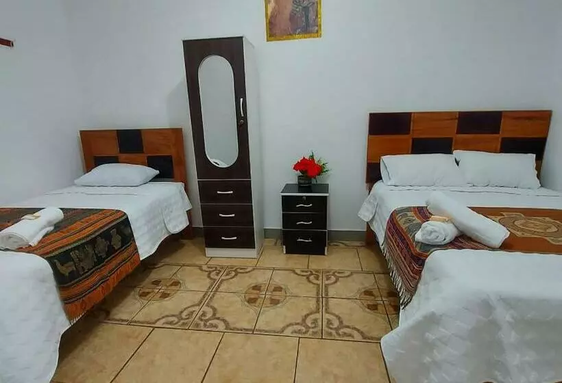 پانسیون Sofia Shouse Hostal