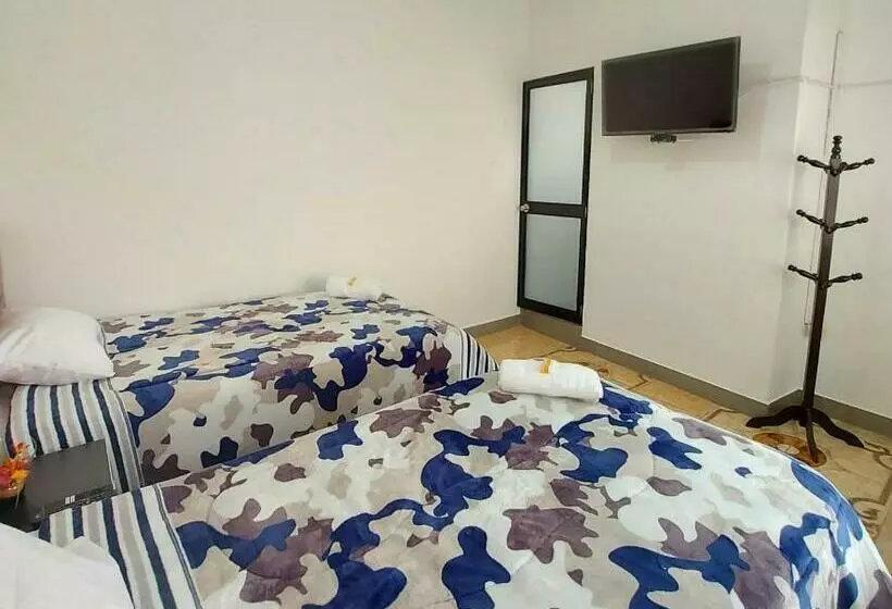 پانسیون Sofia Shouse Hostal