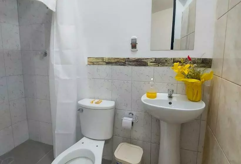 پانسیون Sofia Shouse Hostal