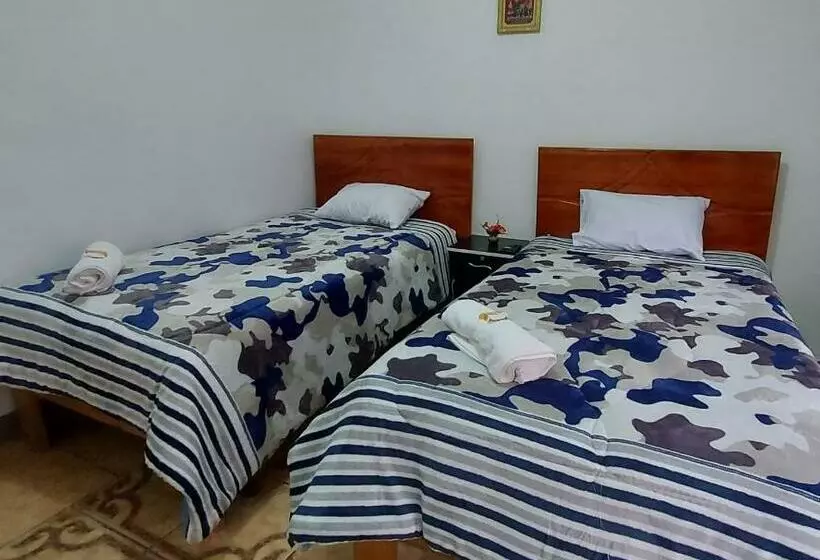پانسیون Sofia Shouse Hostal