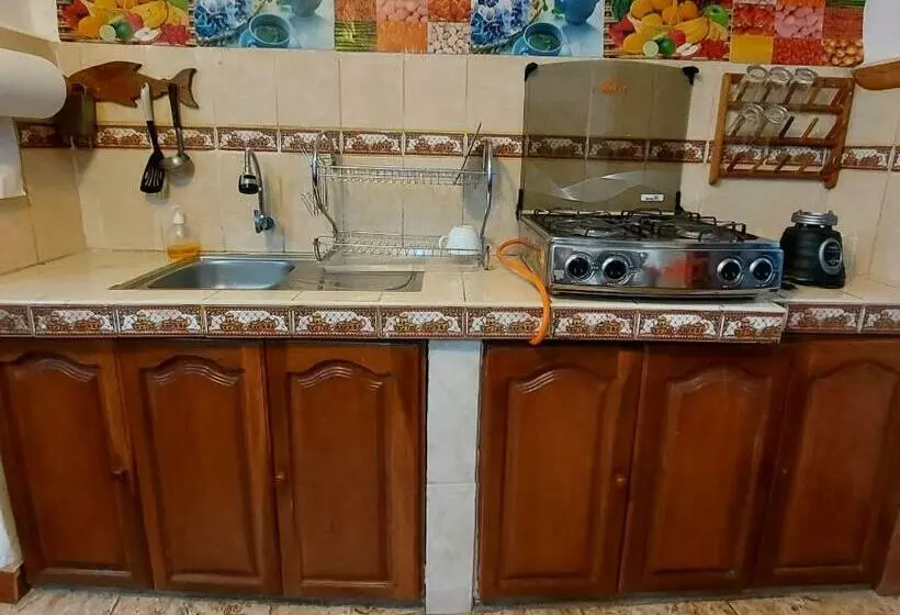 پانسیون Sofia Shouse Hostal