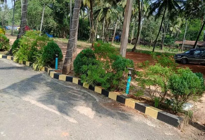 ベッドアンドブレックファースト Treebo Majestic Palms, 2 Km From Colva Beach