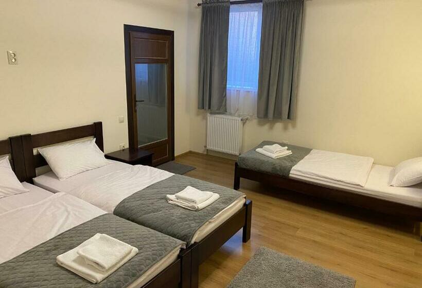 مبيت وإفطار Szaboffcsik