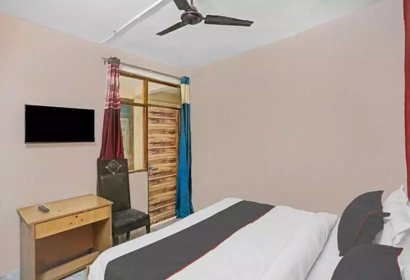 Hotelli Capital O Diamond 18 Near Worlds Of Wonder