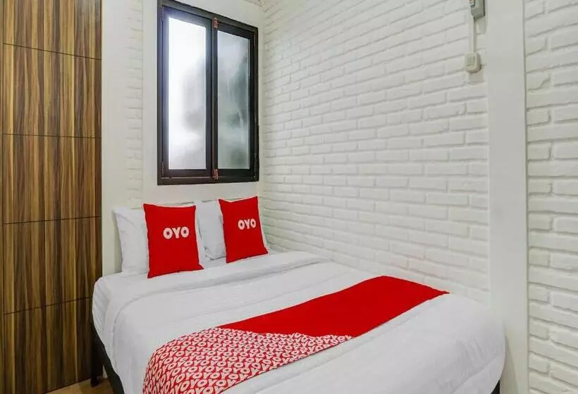هتل Oyo 90828 Ara Guest House