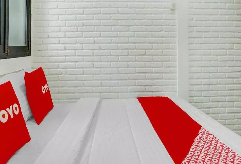 هتل Oyo 90828 Ara Guest House