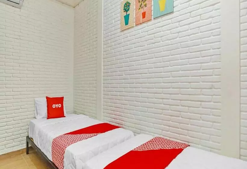 هتل Oyo 90828 Ara Guest House