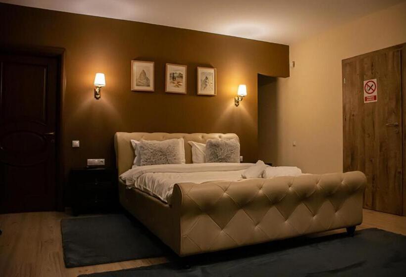 پانسیون Janine Garden