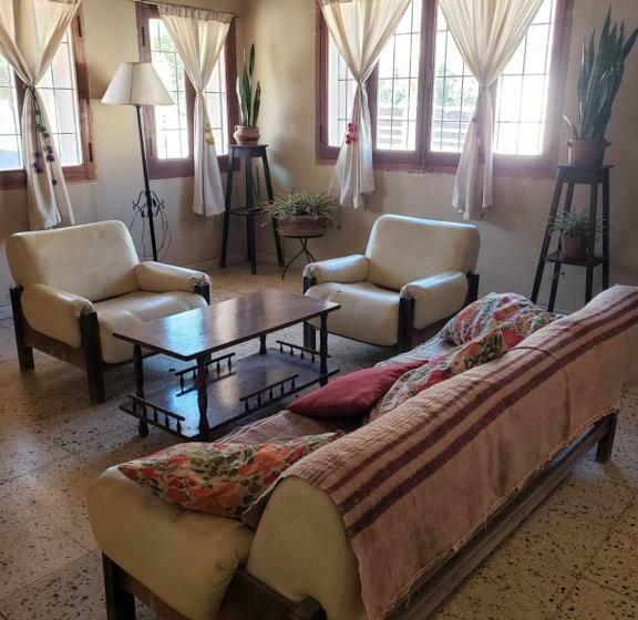 Bed & Breakfast Moray Hostel