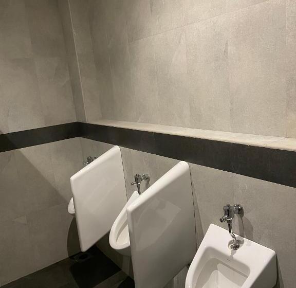 Отель Riverbank Resort Gampola