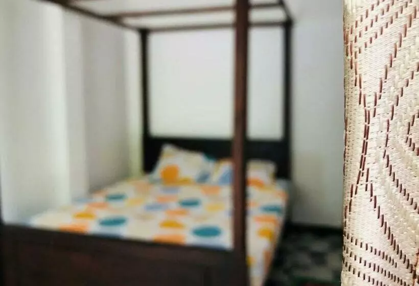 Majatalo Sea Hub Resort Midigama