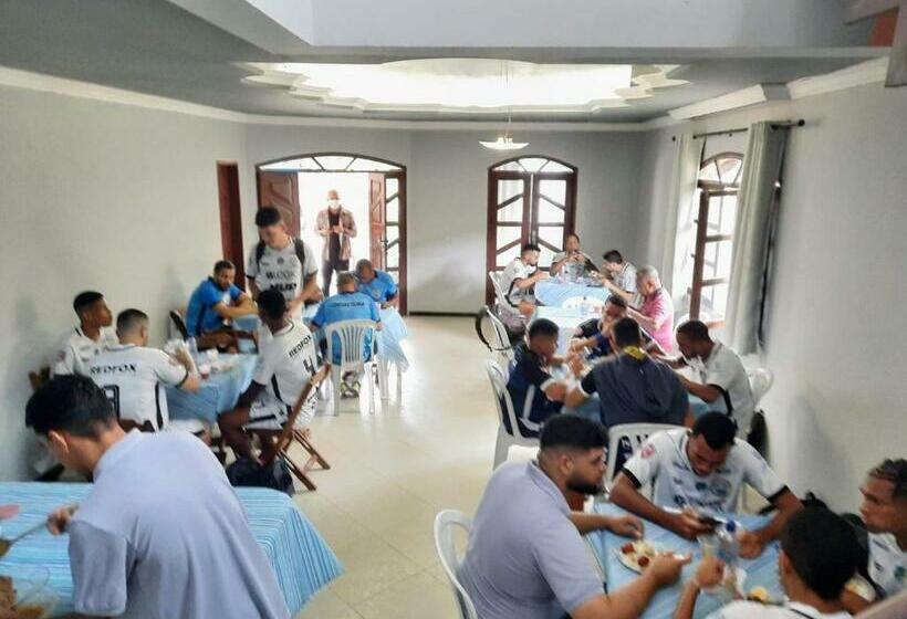 הוסטל Pousada Emanuell