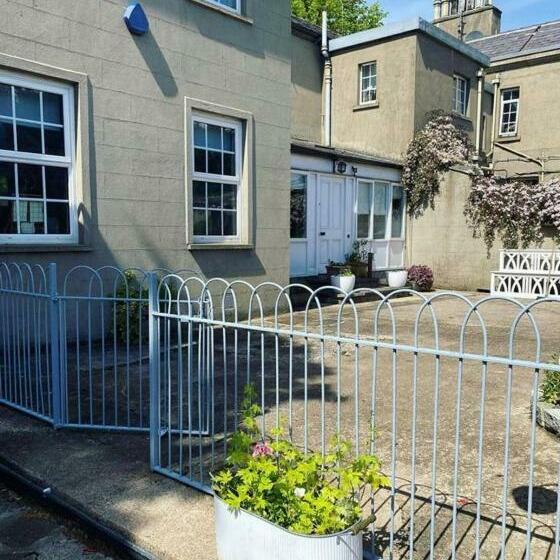 مبيت وإفطار Little Woodbank