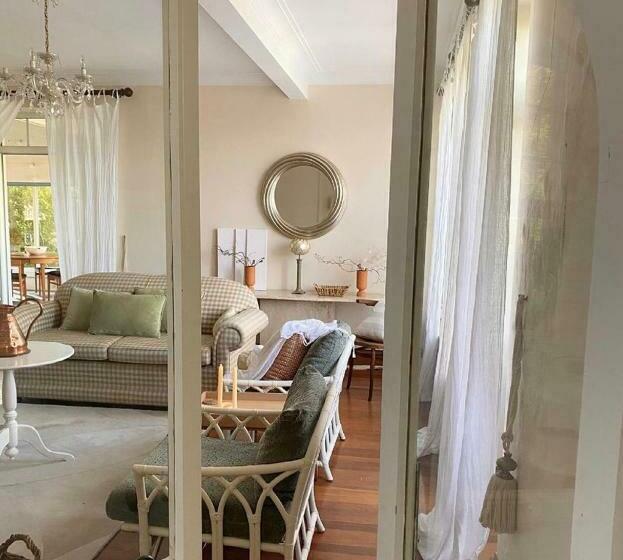 مبيت وإفطار Little Woodbank