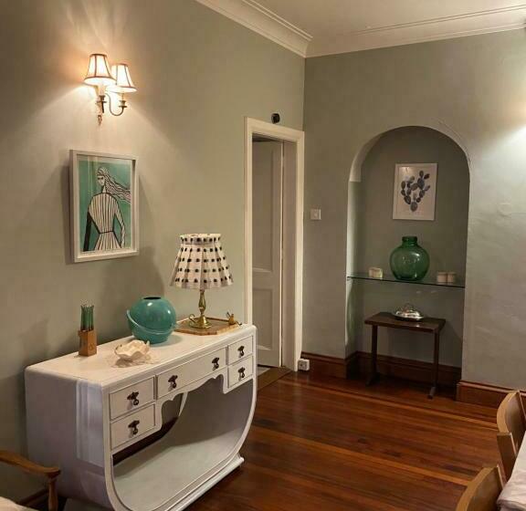 مبيت وإفطار Little Woodbank