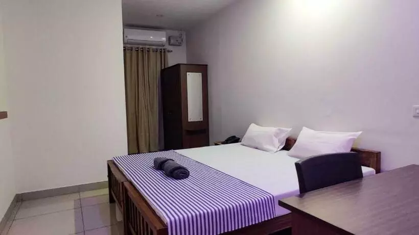 ホテル Arackal Inn