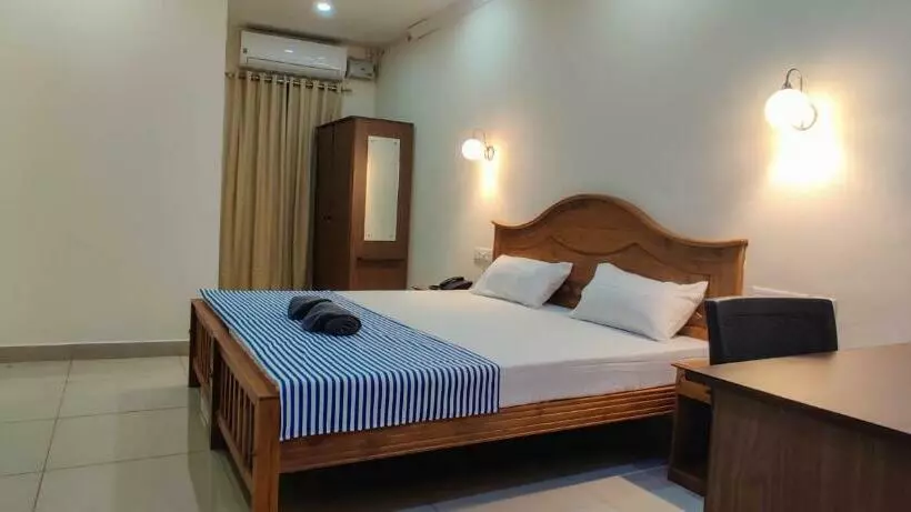ホテル Arackal Inn