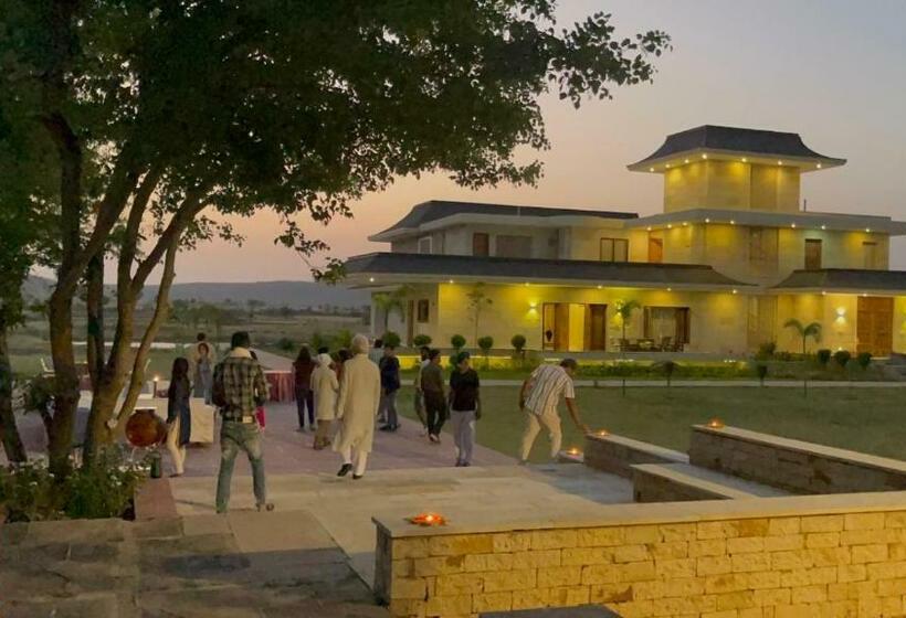 Отель Book Rooms & Villa  Bairagarh Living Farm Stay