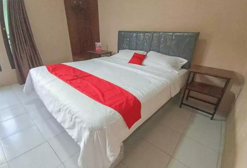 ホテル Reddoorz @ Waena Jayapura