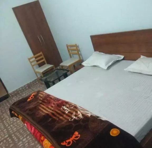 Hotelli Yashasvi