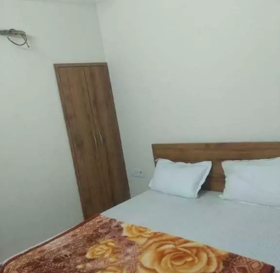 Hotelli Yashasvi