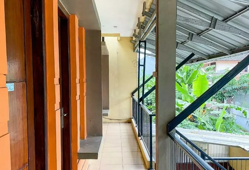 Hotelli Homestay Puspa Syariah