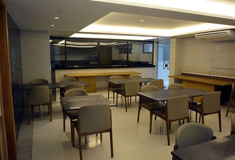 Hotel Pituba Praiamar