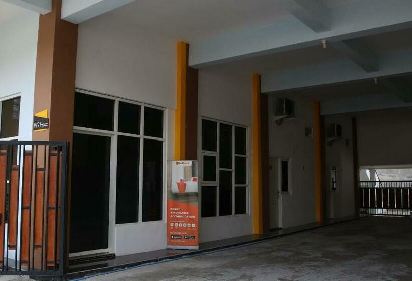 Hotel Reddoorz Syariah Near Suncity Mall Madiun