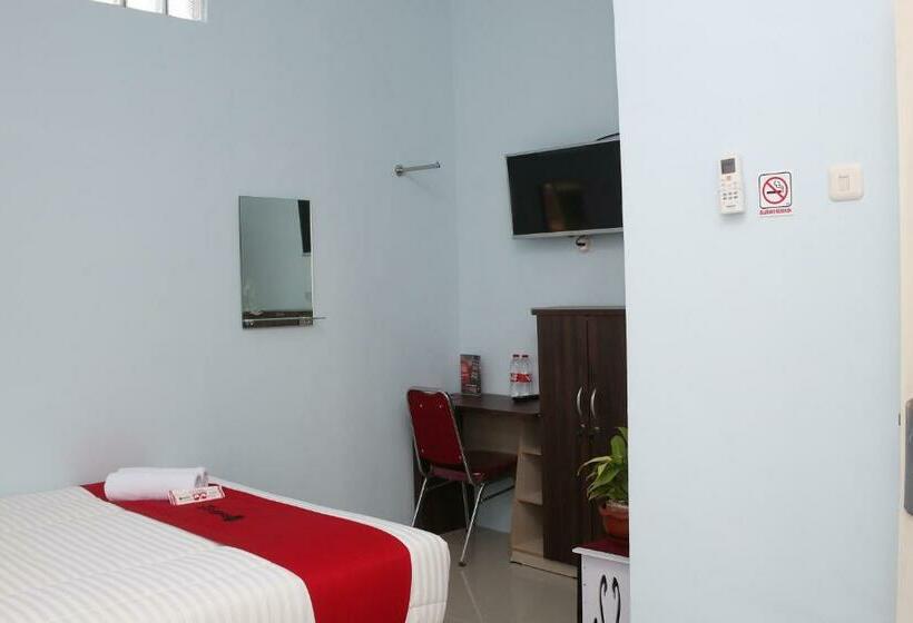 Hotel Reddoorz Syariah Near Suncity Mall Madiun