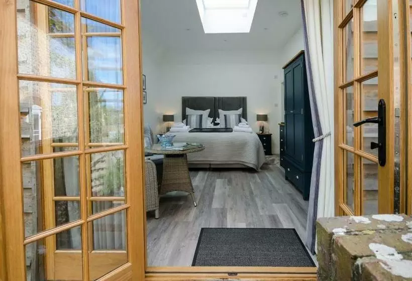 Majatalo Lavender Lodge