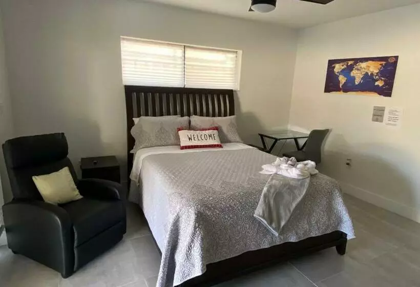 پانسیون Lyz Miami