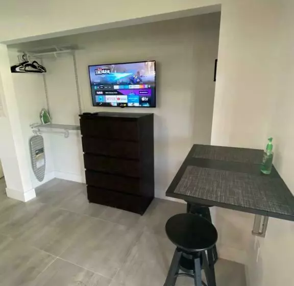 پانسیون Lyz Miami