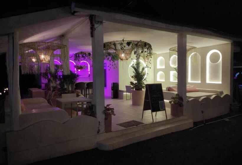 Playa Bonita Hotel & Beach Club Gili Air