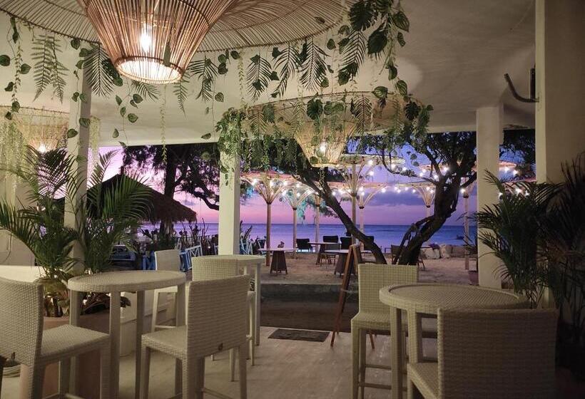 Playa Bonita Hotel & Beach Club Gili Air