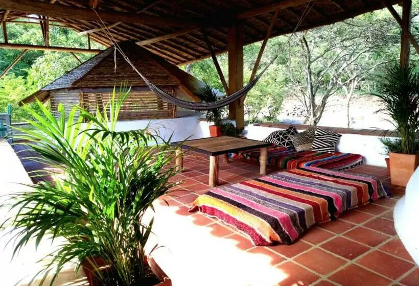 ユースホステル Nomad Hostal   Barichara